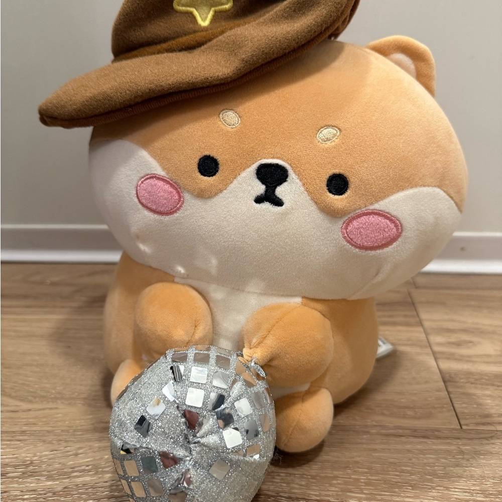 MIMI & COCO Tan and White Stuffed Animal with Hat